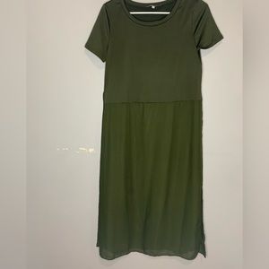 You can wear this over jeans or pants or even a skirt. The bottom is see through